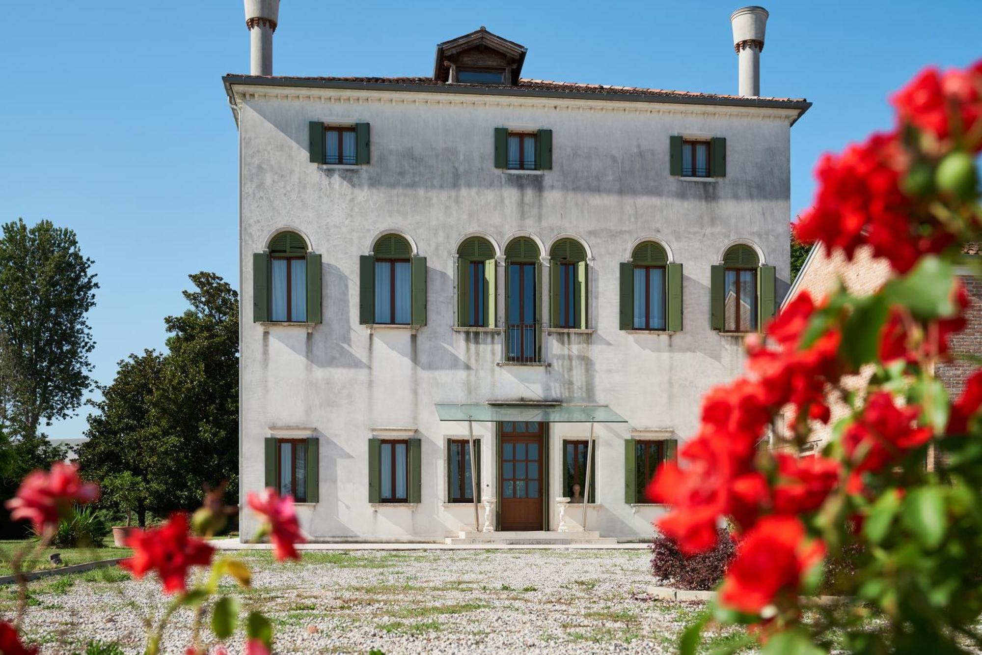 Villa Martin Sambruson Eksteriør billede